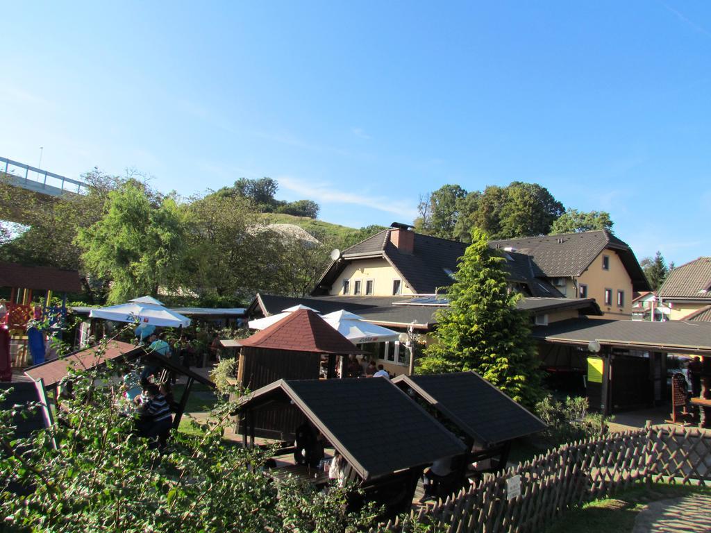 Crni Baron Pension Black Baron Maribor Exterior photo